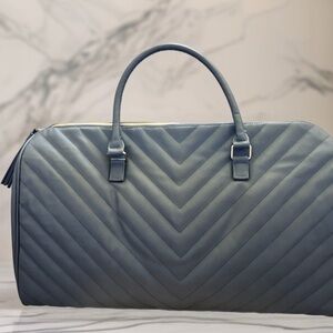 ❤️❤️SALE❤️❤️. Ms. Lovely Chevron Quilted Gray Large Weekender NWT
